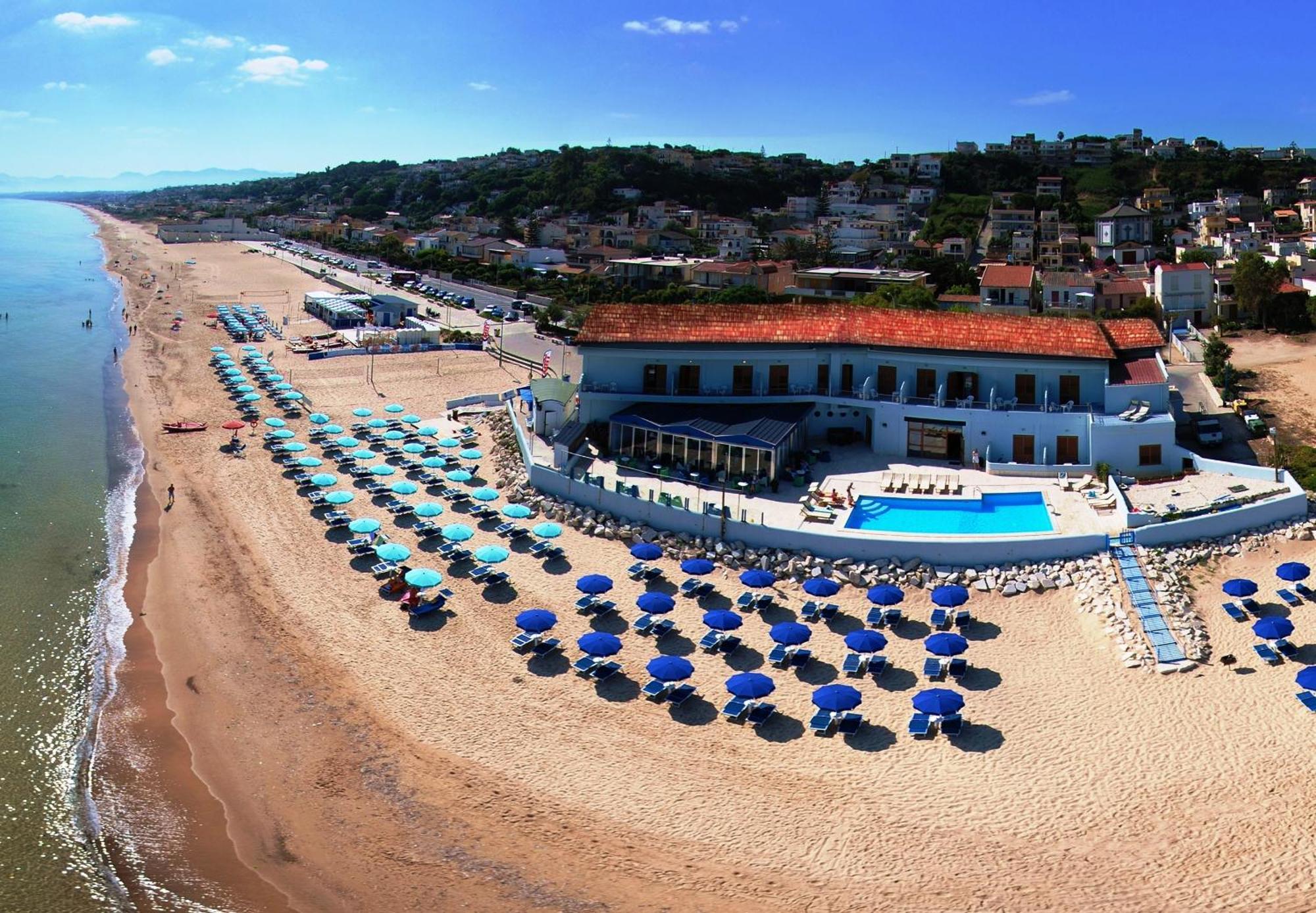 Hotel La Battigia Alcamo Marina Esterno foto