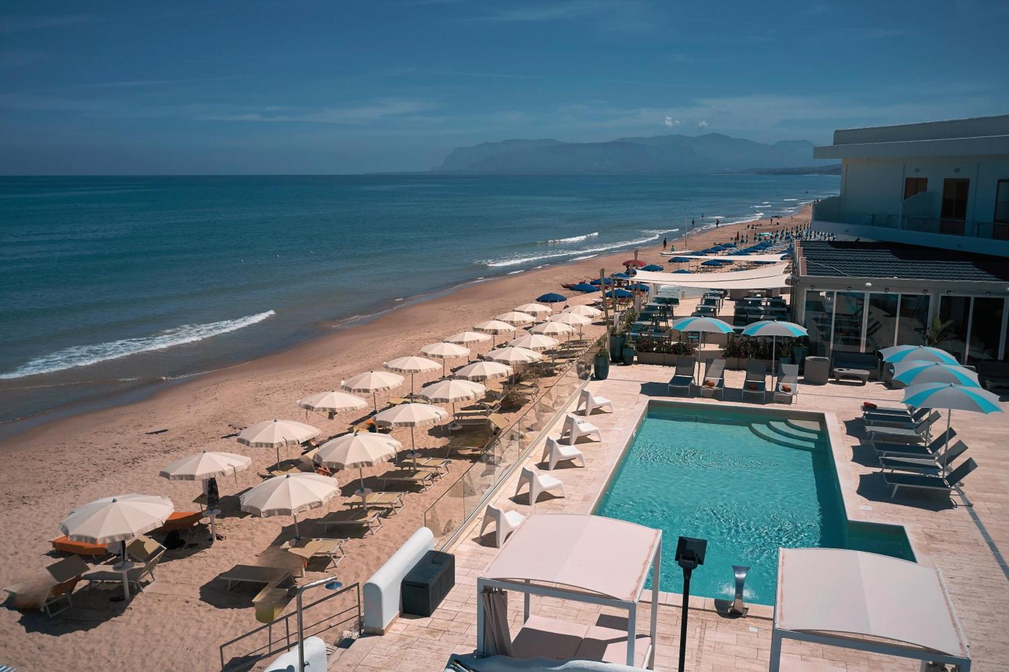 Hotel La Battigia Alcamo Marina Esterno foto